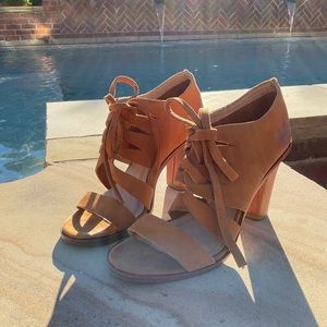 Frye Sofia Tie On